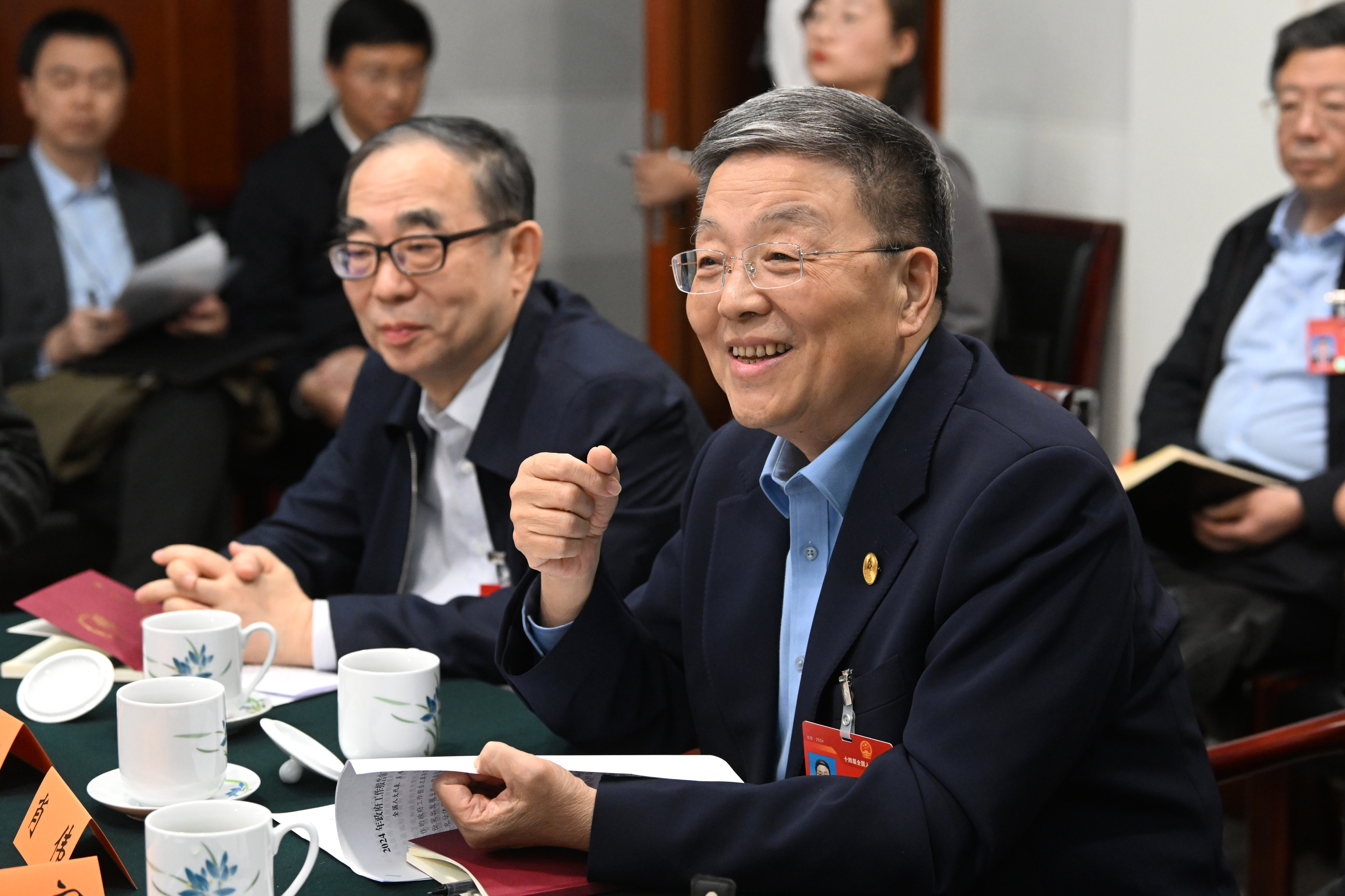 两会聚焦|中央级媒体新华社、新华网关注报道肖伟代表建议